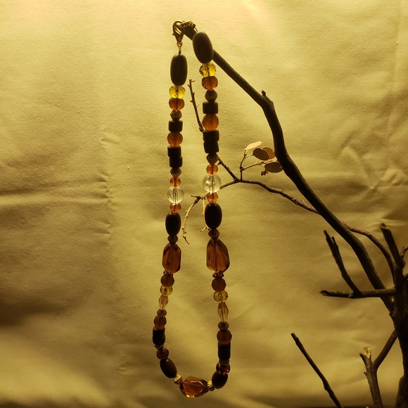 Wisconsin Monarch's "Fall Elegance" Necklace 16" - Picture 4 of 4